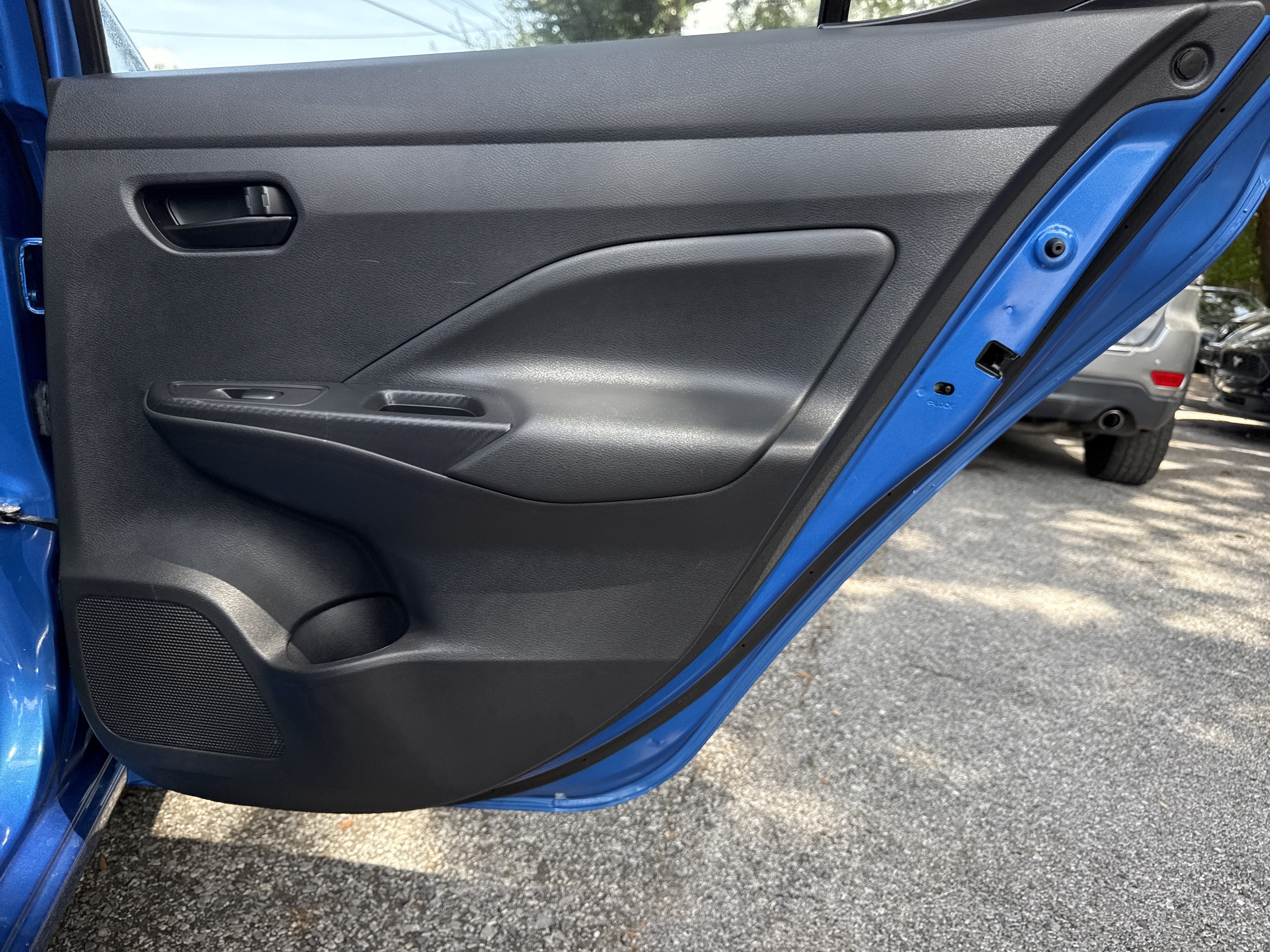 Used 2021 Nissan Versa S FWD image 27