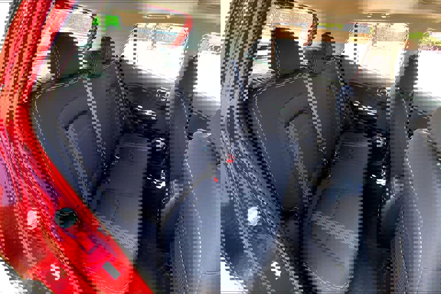 Used 2025 Hyundai Venue SEL FWD image 20