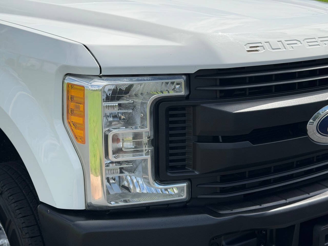 Used 2017 Ford F250 XL w/ Power Equipment Group AWD/4WD image 38