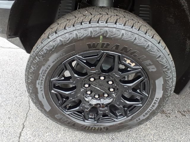 New 2026 GMC Hummer EV 4x4 Crew Cab image 13