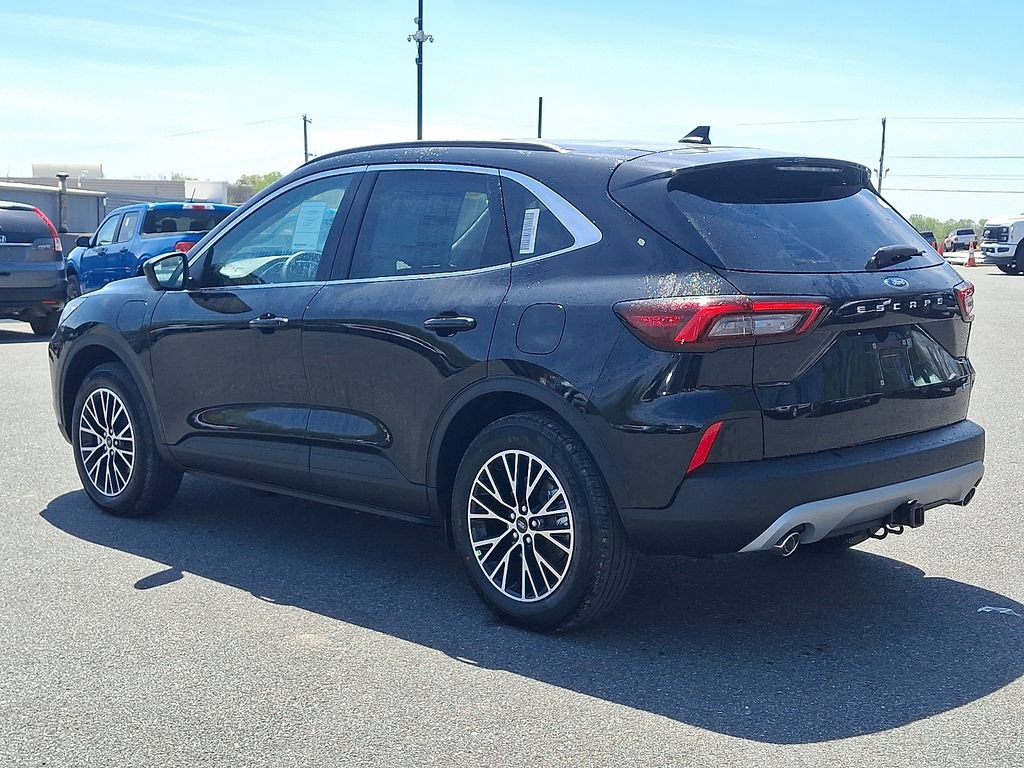 New 2025 Ford Escape SE w/ PHEV Premium Package FWD image 4