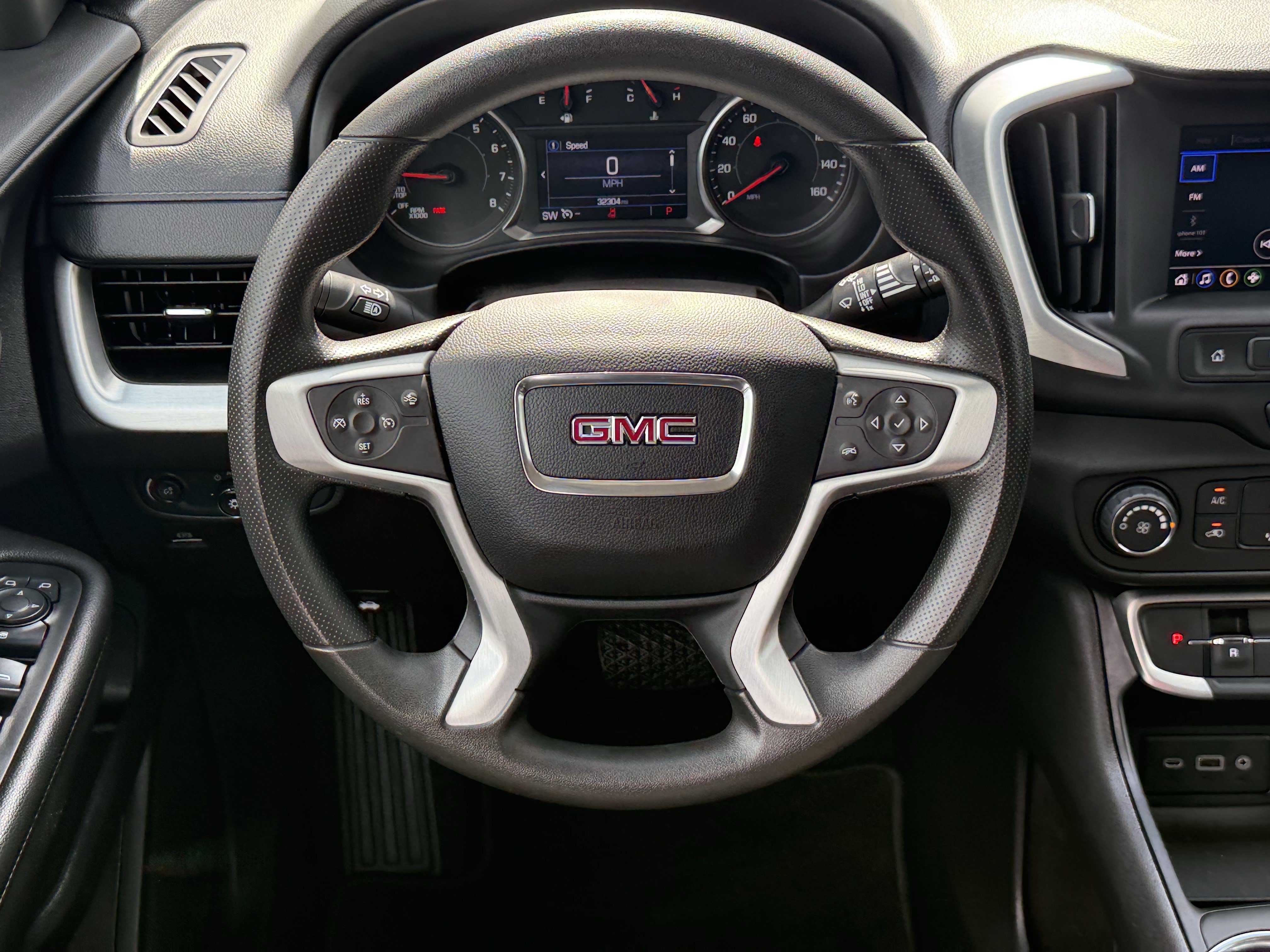 Used 2024 GMC Terrain SLE AWD/4WD image 15