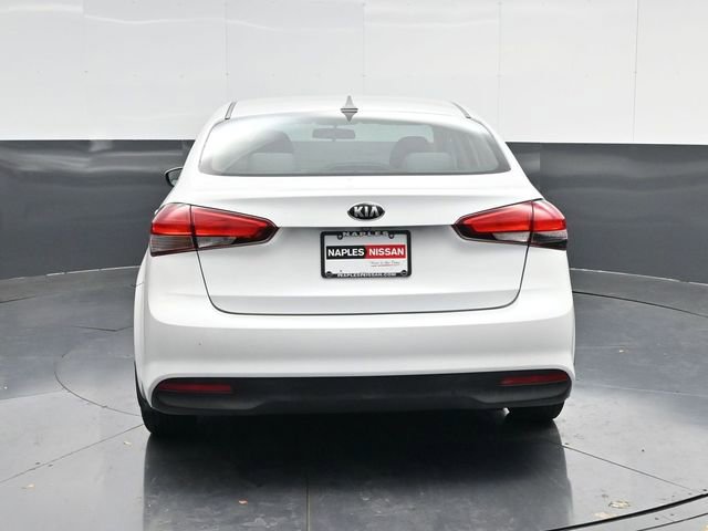 Used 2017 Kia Forte LX w/ LX Popular Package image 4