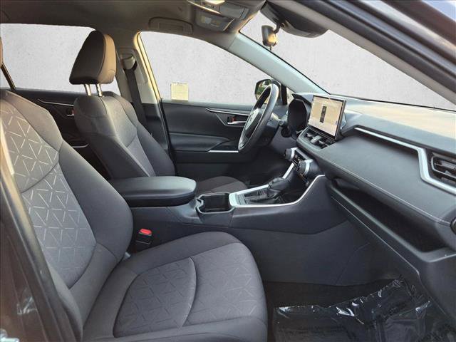 Used 2023 Toyota RAV4 XLE FWD image 19