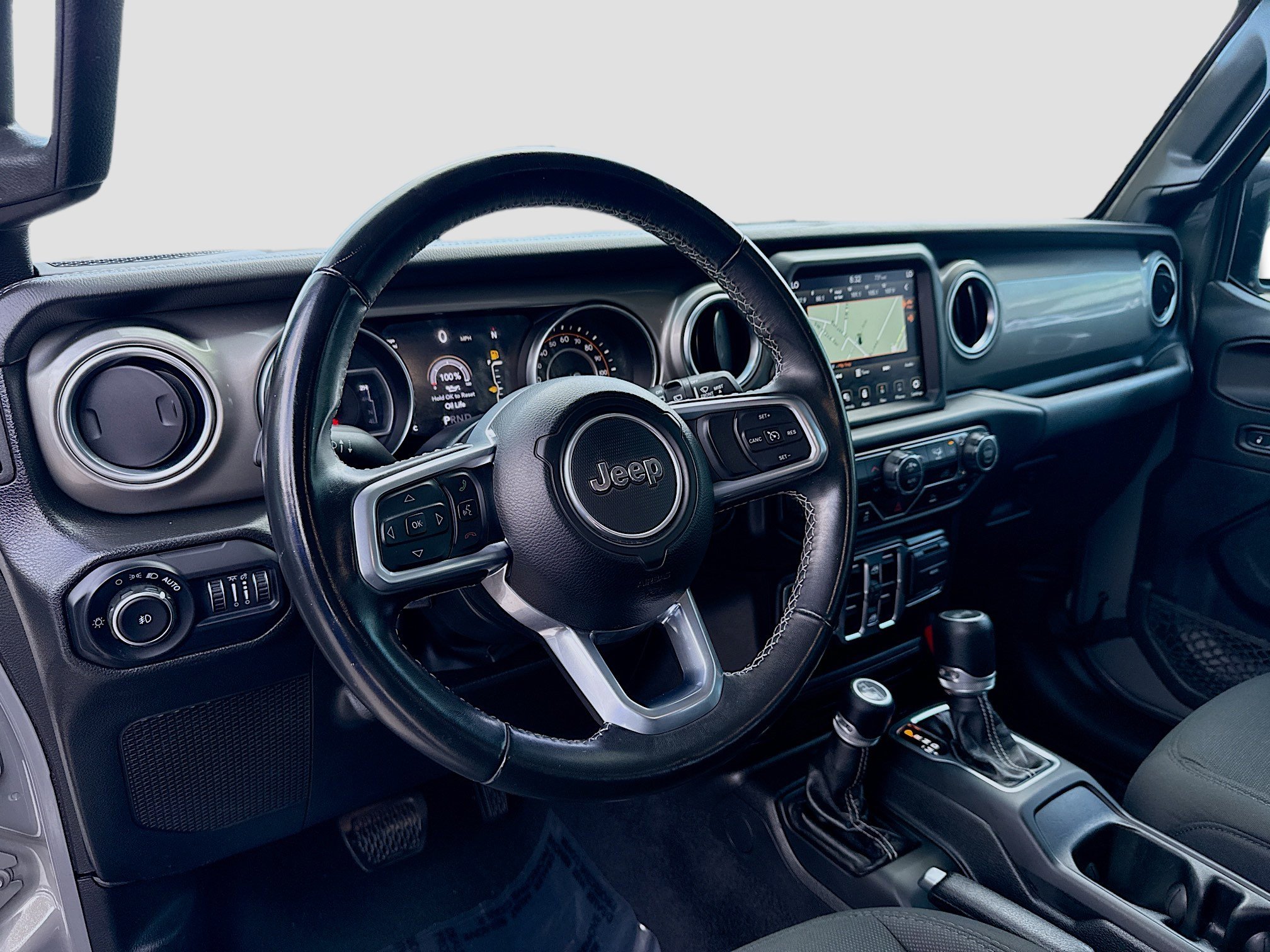 Used 2022 Jeep Wrangler Unlimited Sahara image 7