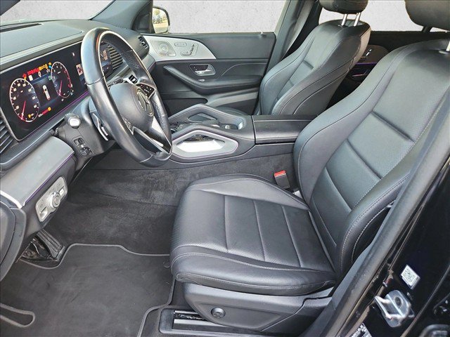Used 2024 Mercedes-Benz GLS 450 4MATIC image 17