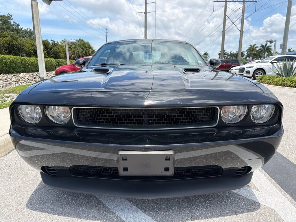 Used 2012 Dodge Challenger SXT RWD image 5