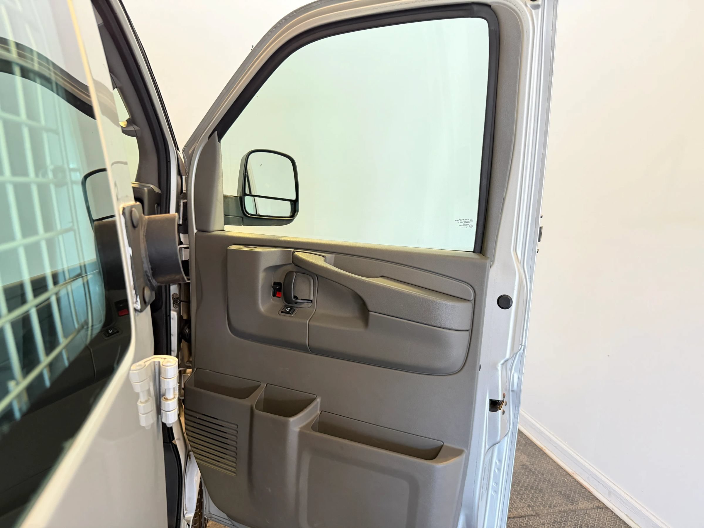 Used 2012 Chevrolet Express 1500 AWD w/ Power Package image 20