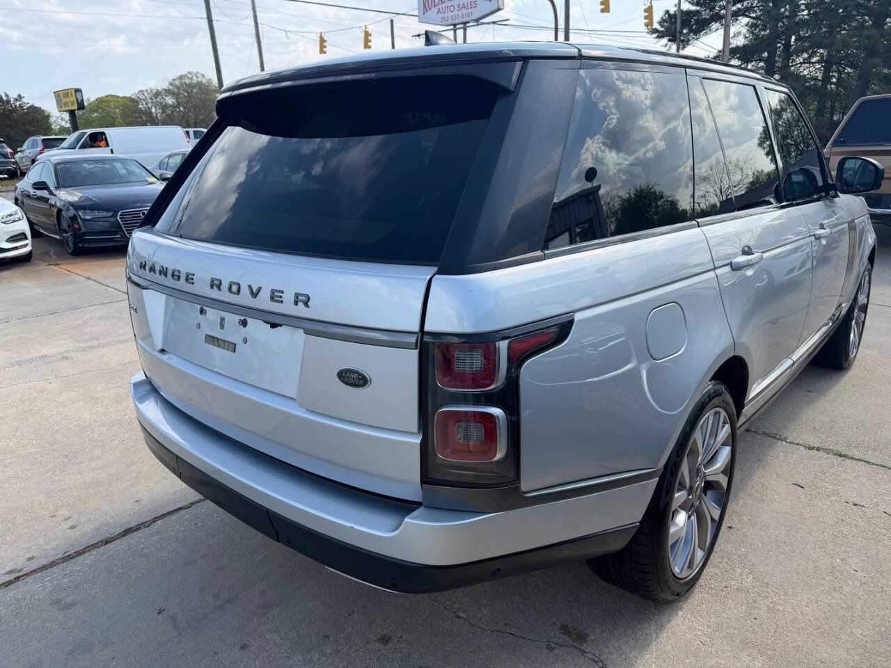 Used 2018 Land Rover Range Rover HSE AWD/4WD image 5