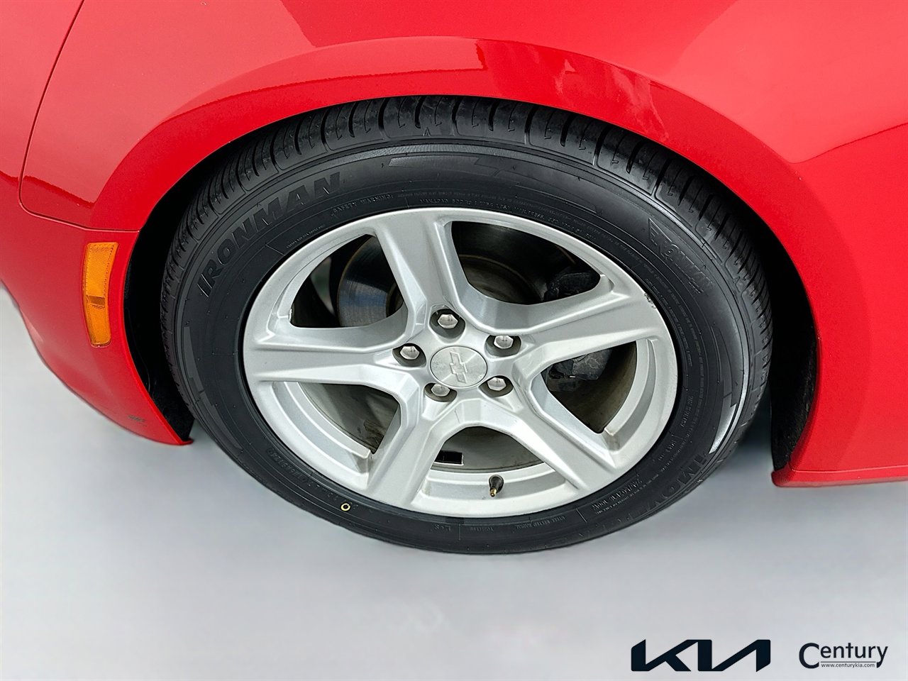 Used 2019 Chevrolet Camaro LT image 27