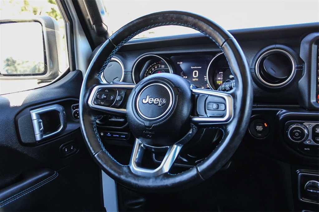 Used 2022 Jeep Wrangler Unlimited Rubicon 4xe w/ Cold Weather Group image 15