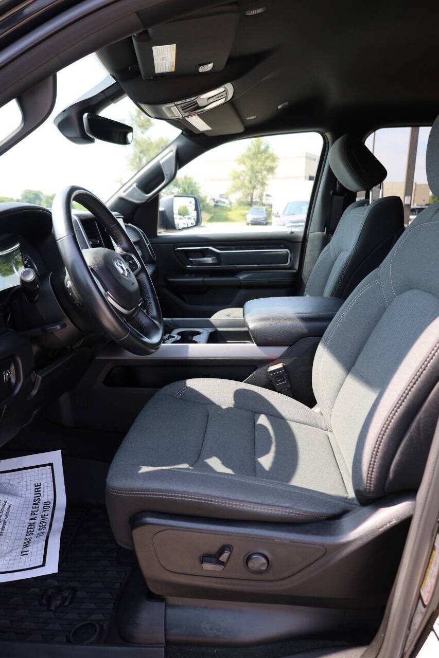 Used 2022 RAM 1500 Big Horn AWD/4WD image 13