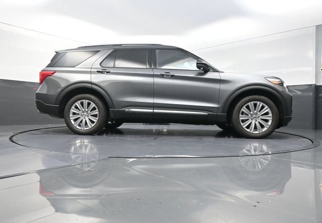 Used 2023 Ford Explorer Limited w/ Hybrid Equipment Group 310A AWD/4WD image 38