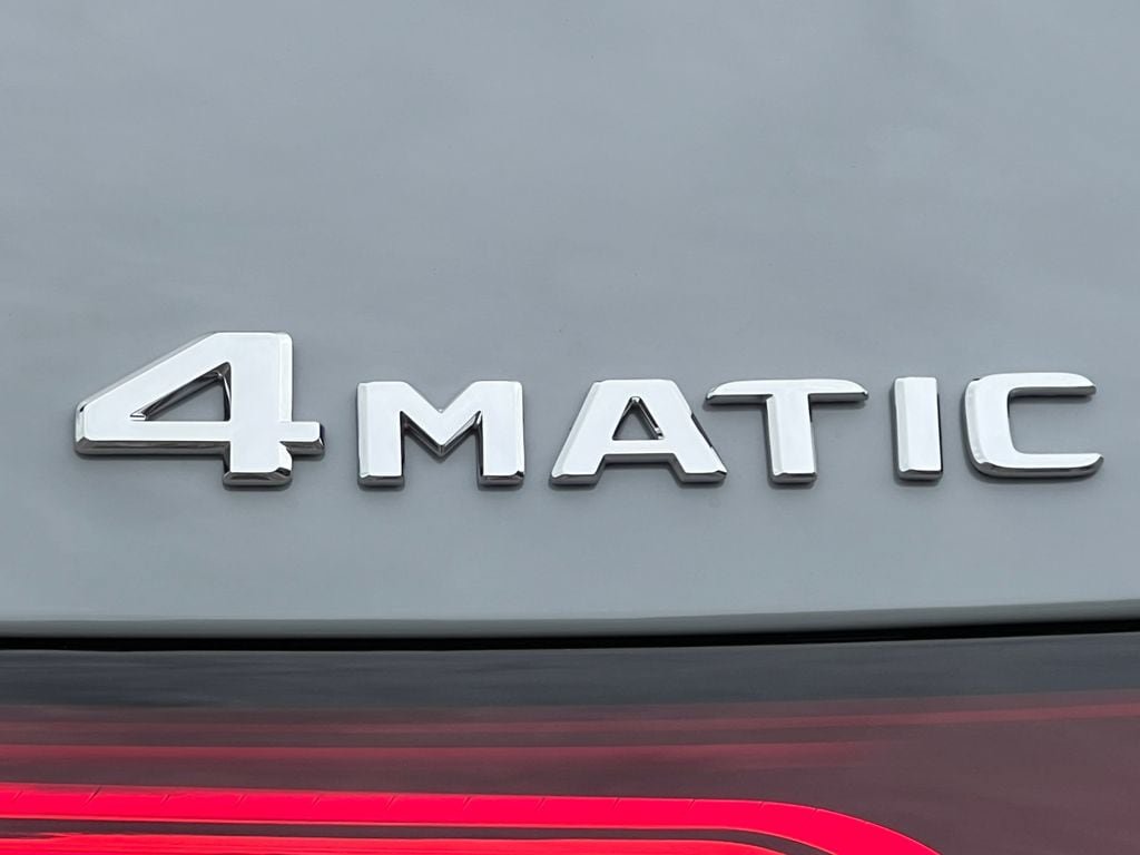 New 2027 Mercedes-Benz GLC 300 4MATIC image 9