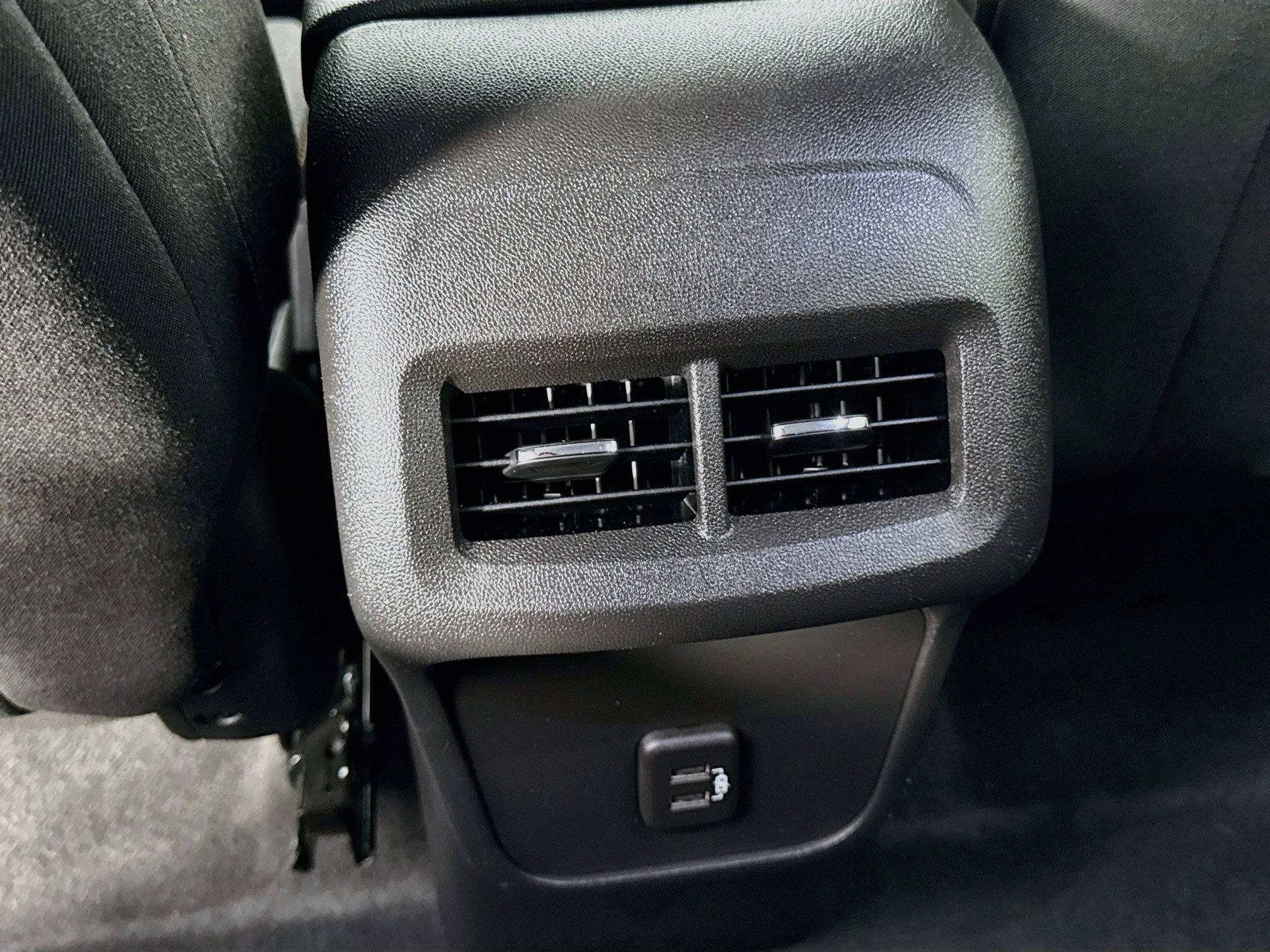 Used 2023 Chevrolet Equinox LT FWD image 26