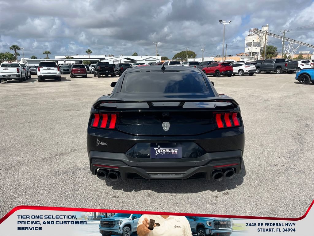 Used 2024 Ford Mustang Dark Horse image 4