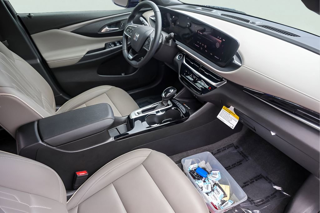 Used 2024 Buick Envista Preferred FWD image 31