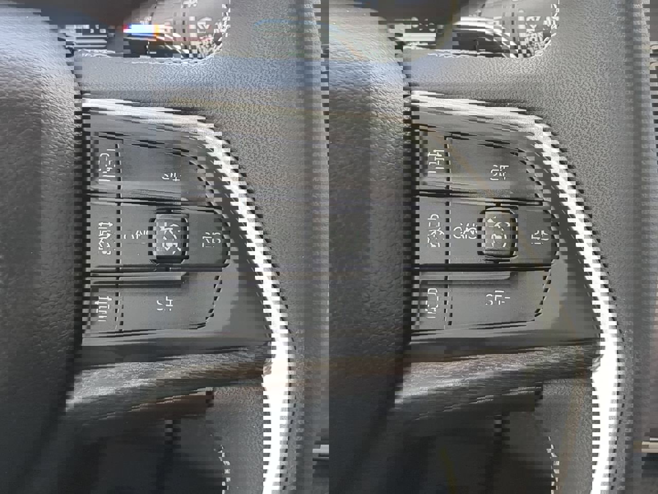 Certified 2023 Jeep Grand Cherokee Limited w/ Black Appearance Package image 24