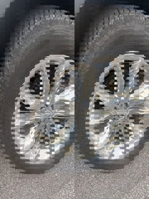 Used 2013 Ford Explorer XLT image 38