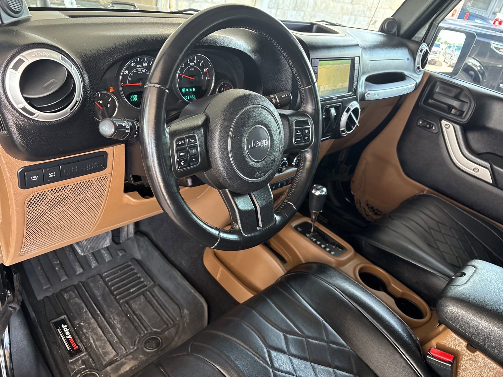 Used 2011 Jeep Wrangler Rubicon w/ Dual Top Group AWD/4WD image 12