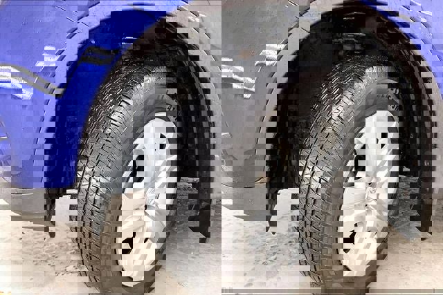 Used 2015 Toyota RAV4 LE AWD/4WD image 33