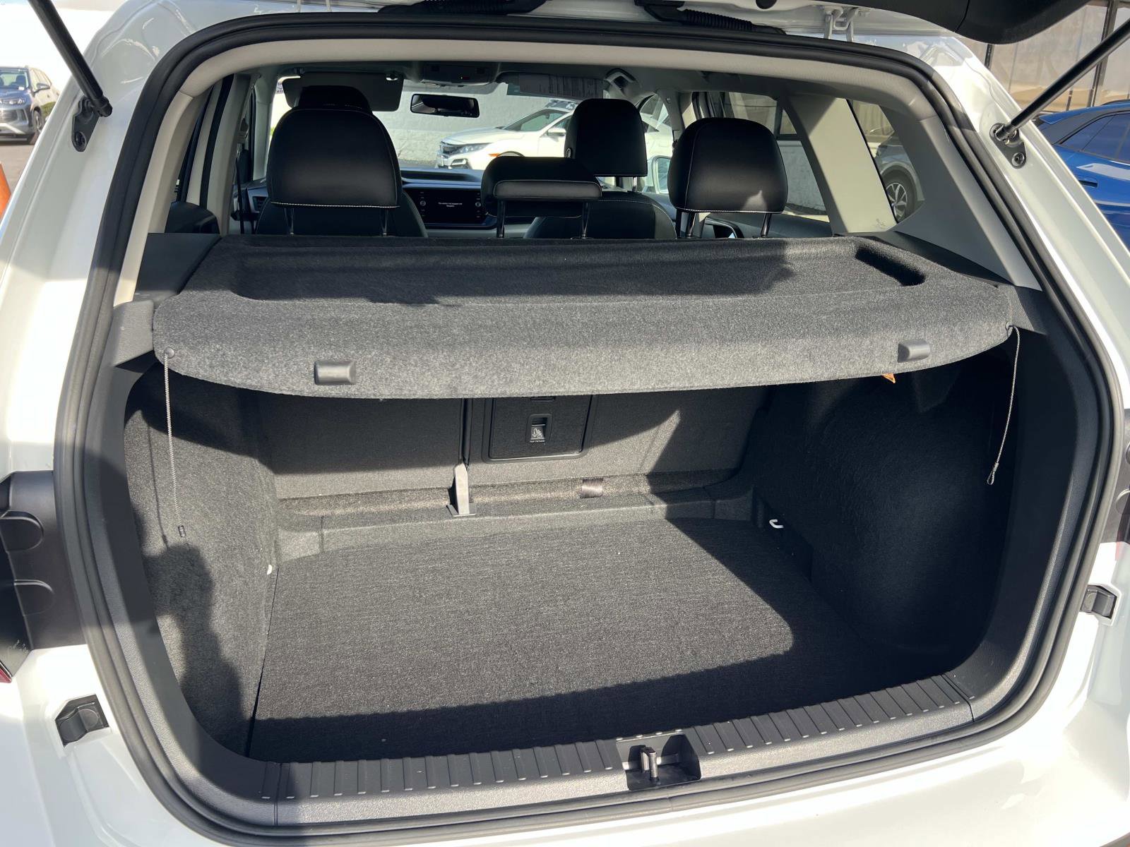 Certified 2022 Volkswagen Taos SE image 22