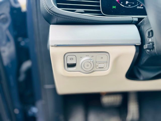 Certified 2024 Mercedes-Benz GLS 450 4MATIC image 19