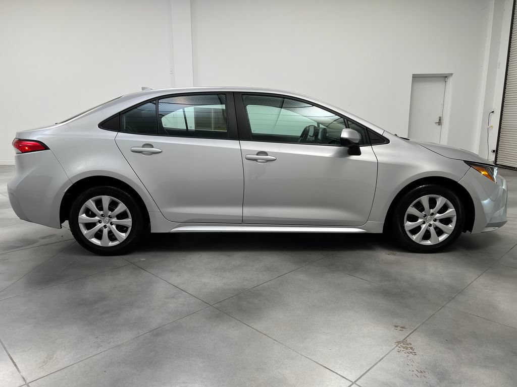 Used 2024 Toyota Corolla LE FWD image 10