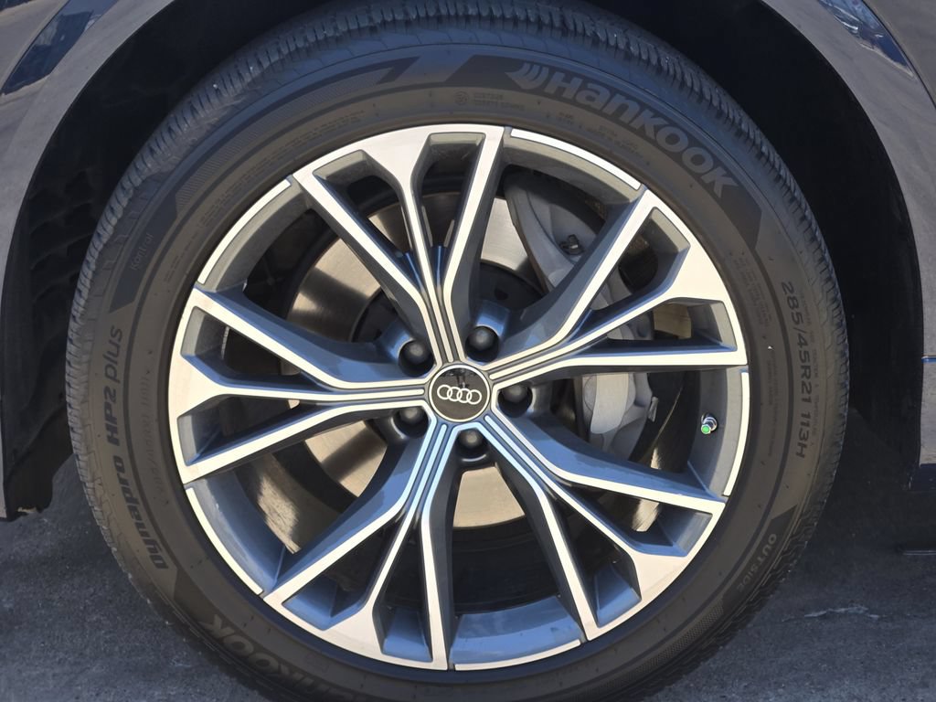Certified 2025 Audi Q8 Premium Plus AWD/4WD image 15