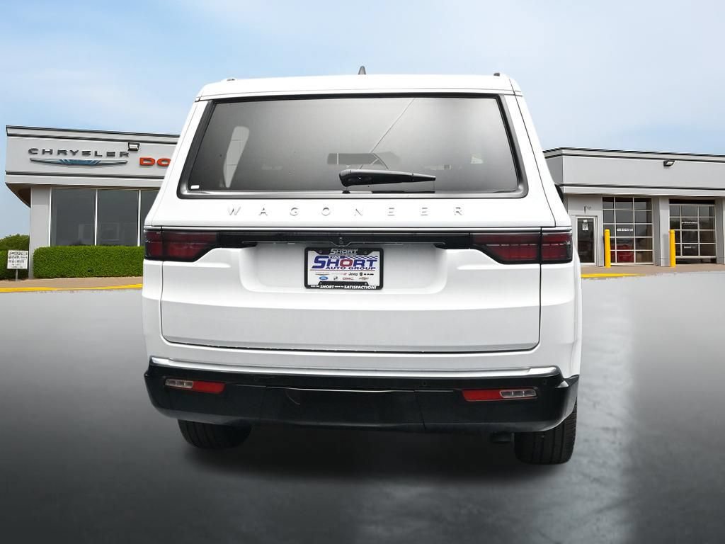 Used 2025 Jeep Wagoneer Series III w/ Premium Group I AWD/4WD image 4
