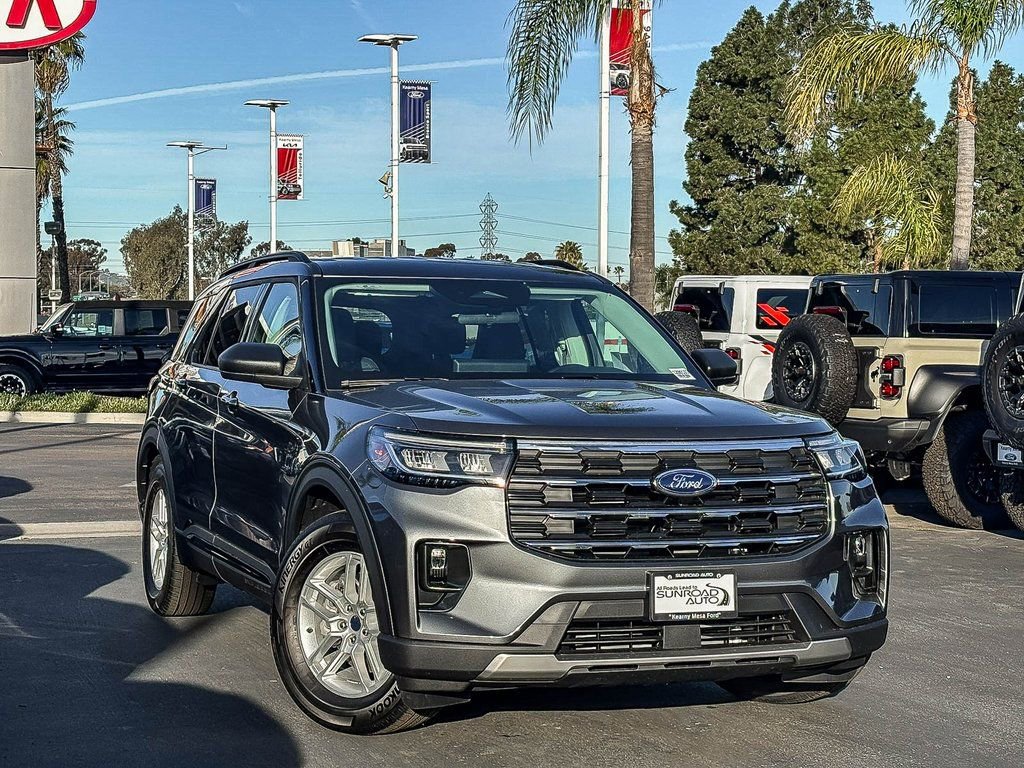 New 2026 Ford Explorer Active w/ Active Comfort Package image 1