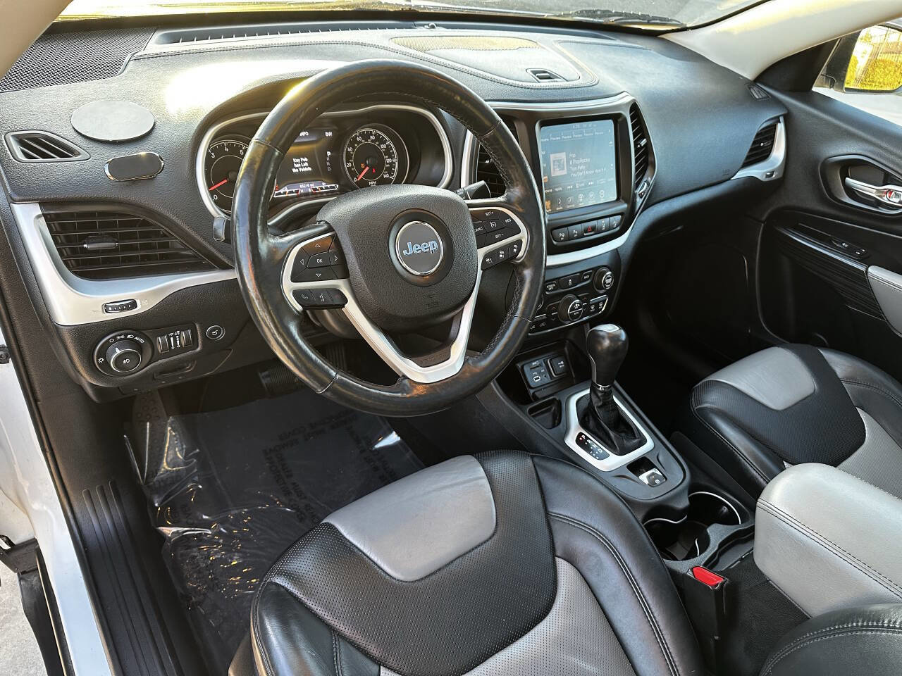 Used 2014 Jeep Cherokee Limited w/ Technology Group image 37