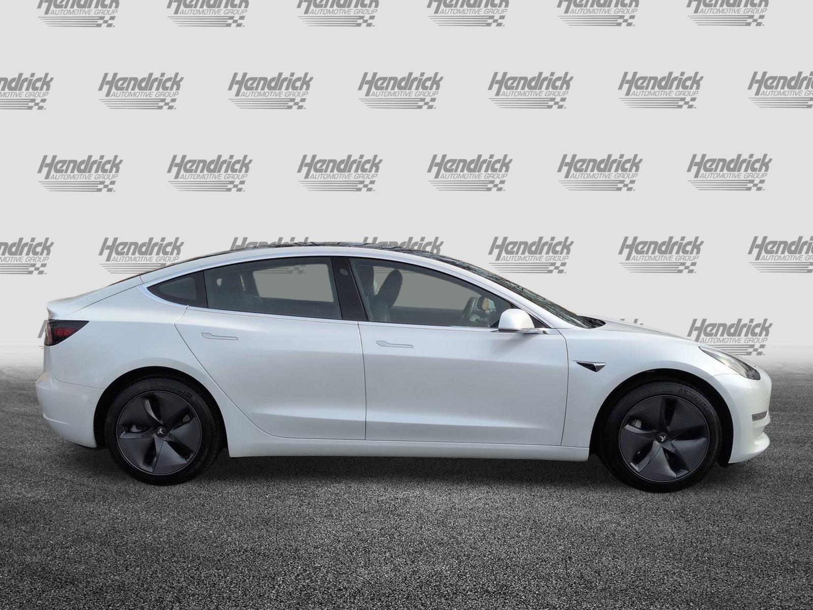 Used 2019 Tesla Model 3 Standard Range Plus image 11
