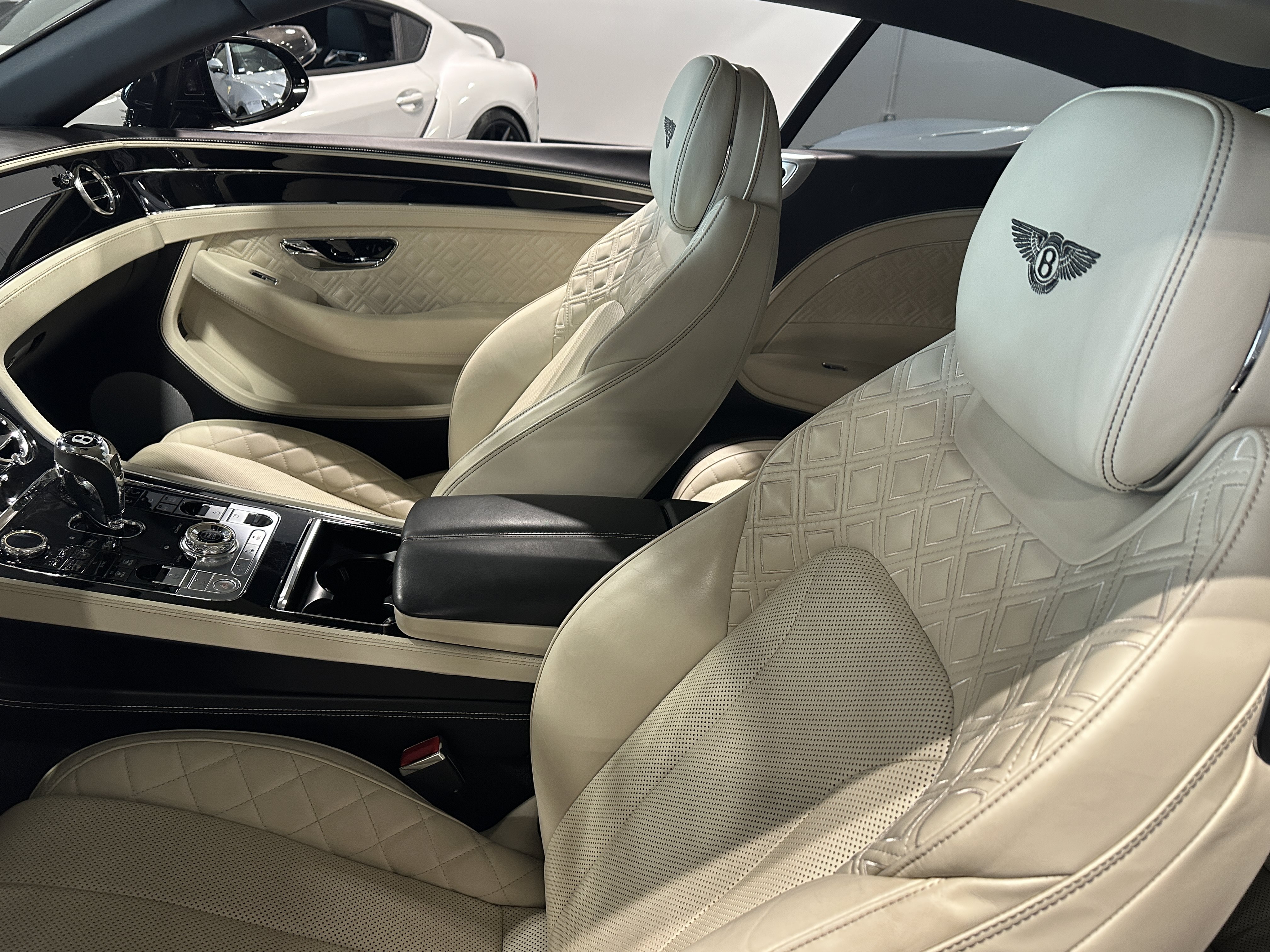 Used 2020 Bentley Continental GT AWD/4WD image 4