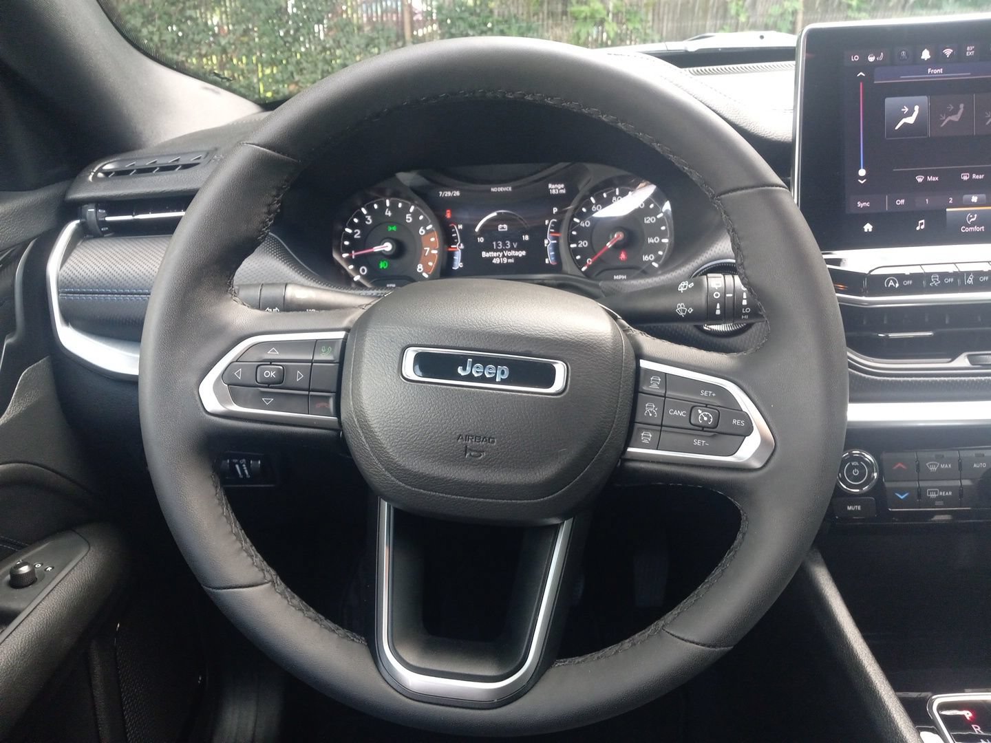 Used 2026 Jeep Compass Limited AWD/4WD image 4