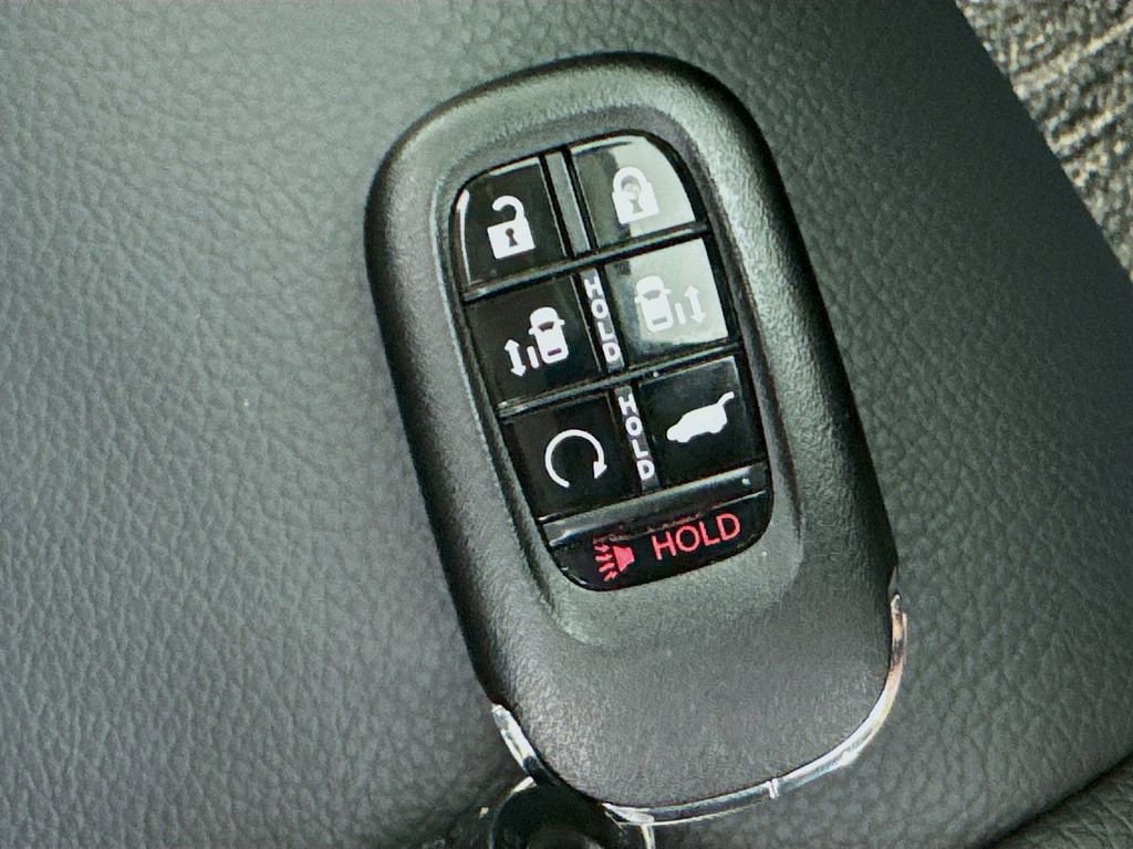 Used 2026 Honda Odyssey Touring image 41