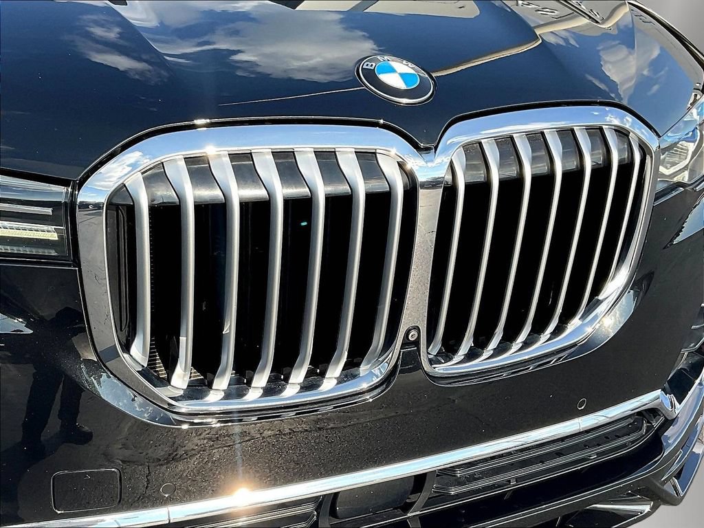 Used 2021 BMW ALPINA XB7 AWD/4WD image 30