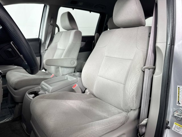 Used 2015 Honda Odyssey EX image 18