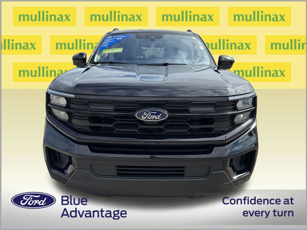 Certified 2025 Ford Expedition Active image 11