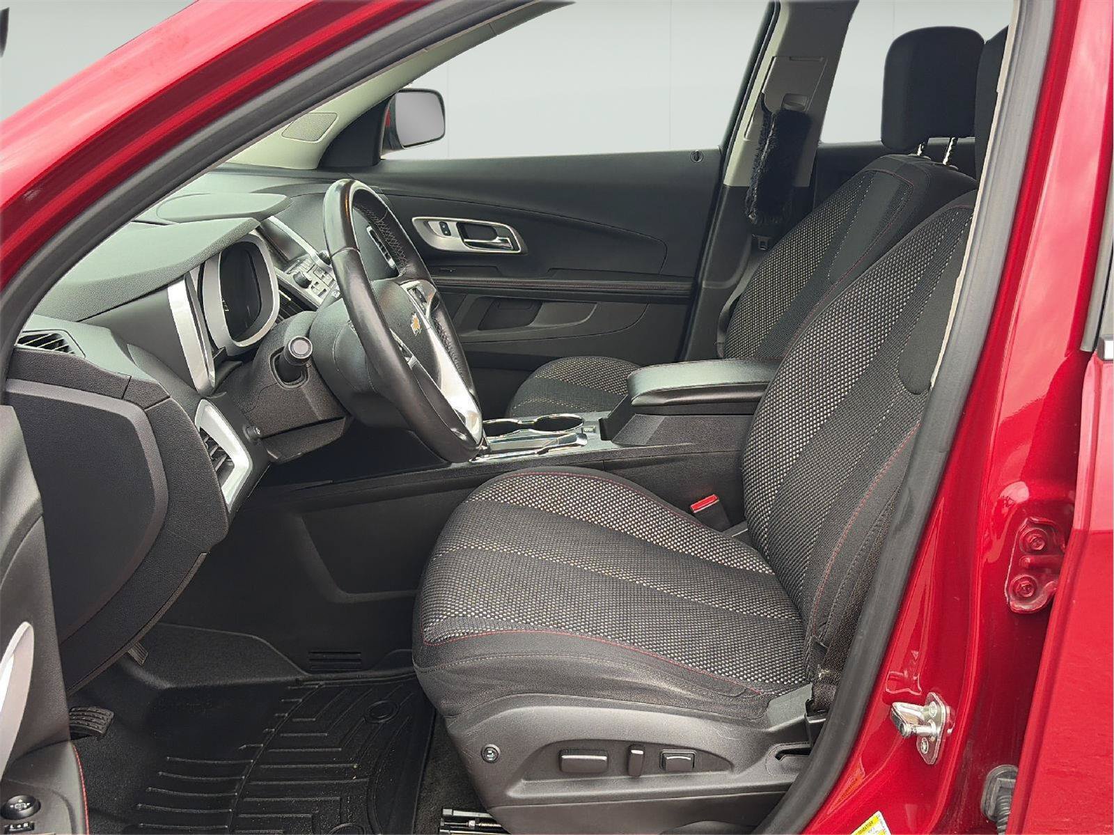 Used 2015 Chevrolet Equinox LT w/ Driver Convenience Package FWD image 11