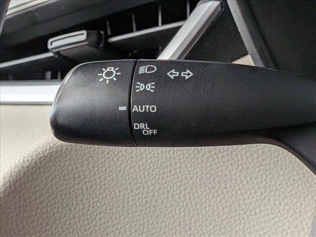 Used 2021 Toyota Corolla LE FWD image 10