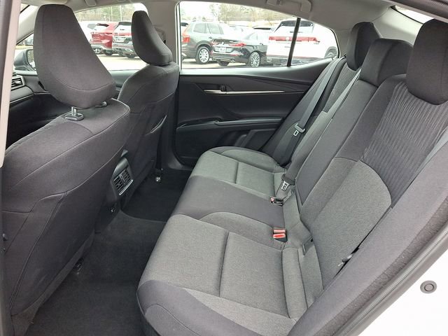 Used 2025 Toyota Camry LE image 12