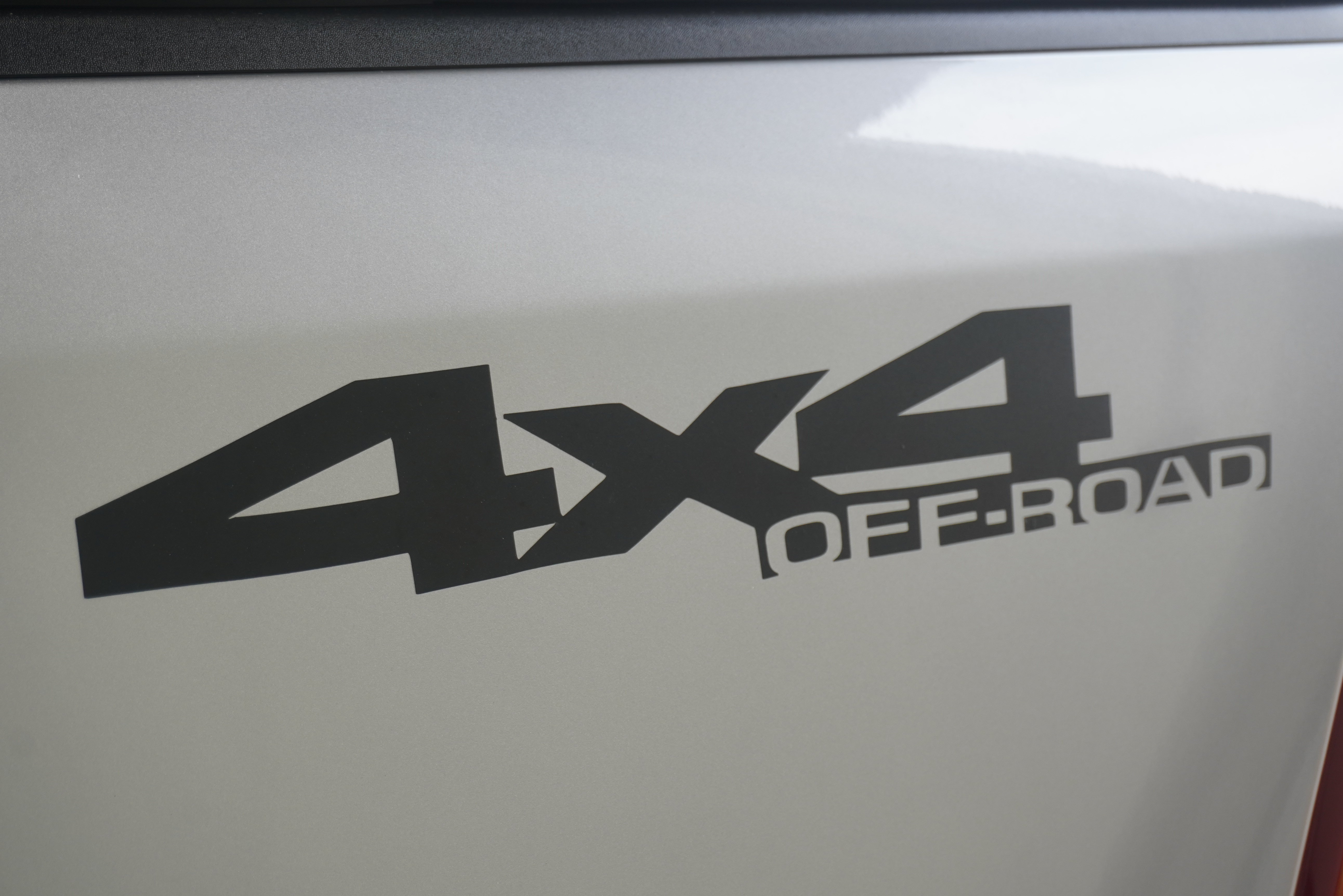 Used 2023 RAM 1500 Laramie AWD/4WD image 9