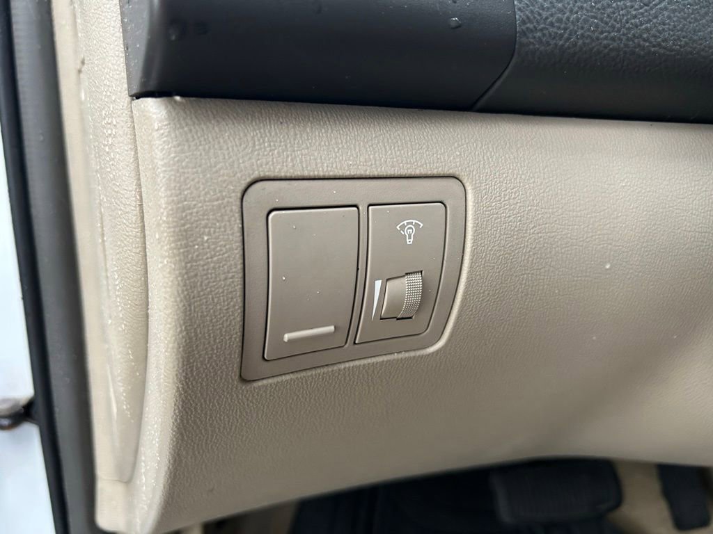 Used 2008 Hyundai Elantra GLS FWD image 18