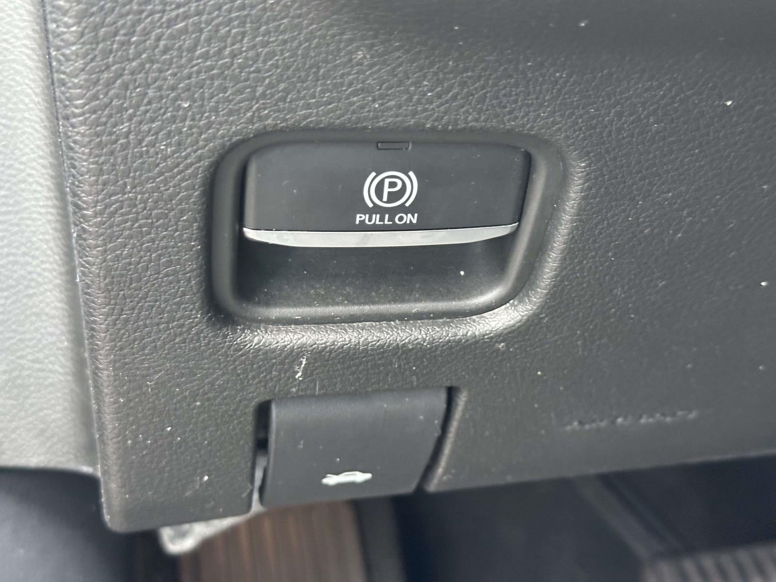 Used 2023 Jeep Grand Cherokee Limited AWD/4WD image 19