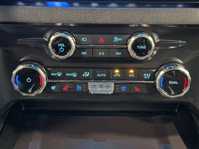 Used 2026 Ford F450 Platinum w/ Snow Plow Prep Package AWD/4WD image 27