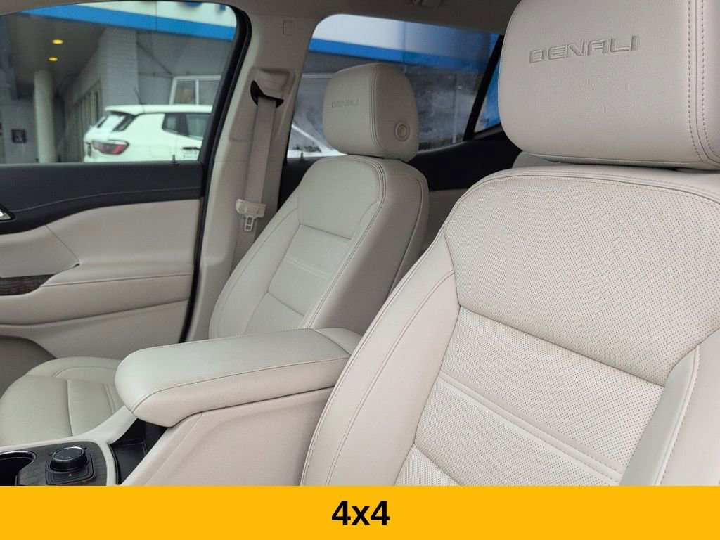 Used 2023 GMC Acadia Denali w/ Denali Ultimate Package image 13