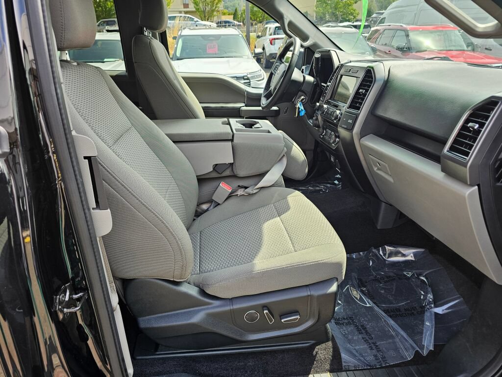 Certified 2017 Ford F150 XLT w/ Equipment Group 302A Luxury AWD/4WD image 11