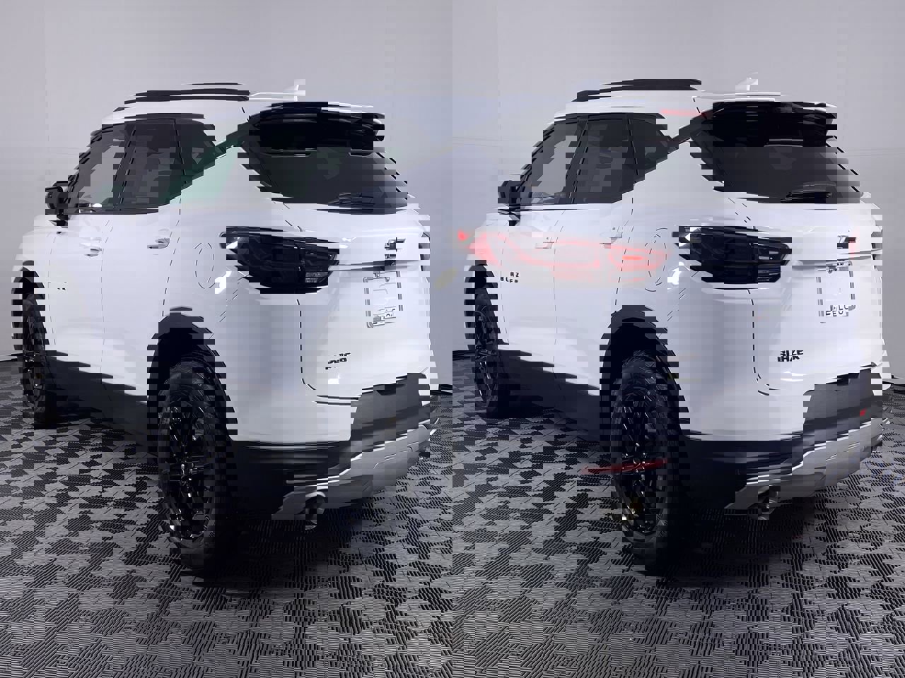 Certified 2024 Chevrolet Blazer LT w/ Midnight/Sport Edition image 27