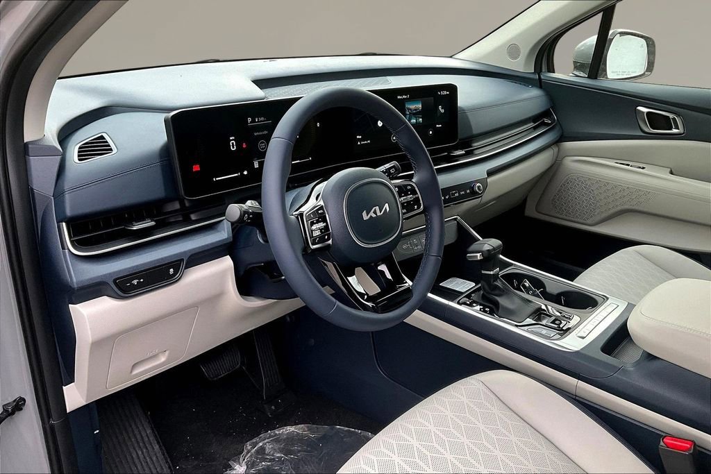 New 2026 Kia Carnival EX FWD image 7
